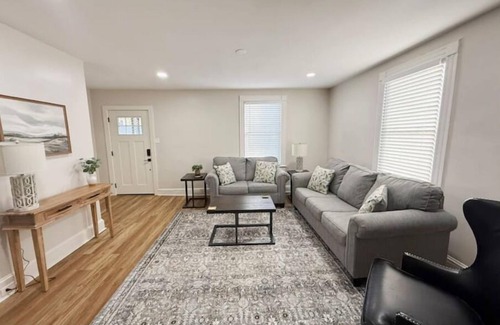 Danville House | Charming Central Home-3bd/1bath