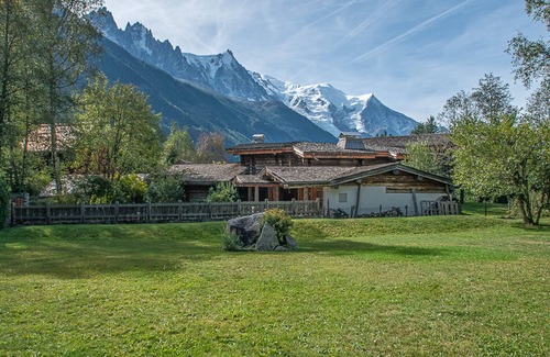Les Tines Ski Chalet | Charming chalet in Chamonix, 6 bedrooms, garden, parking, wifi