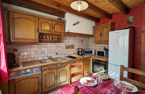 Rochesson Cottage | Charming Chalet with Modern Amenities - Near Gérardmer, Sleeps 7, Pet-Friendly