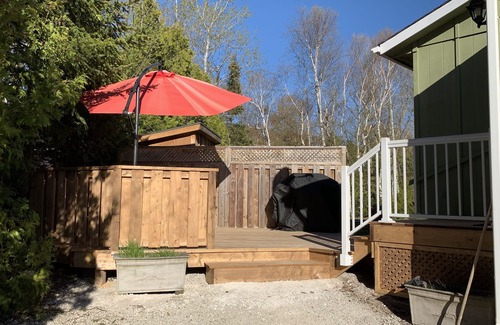 Sauble Beach Cottage | Charming Charal Greenhouse Cottage – Sauble Beach Stay Minutes from Sand & Shops