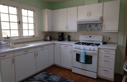 Durham House | Charming Classic Cottage 2Br