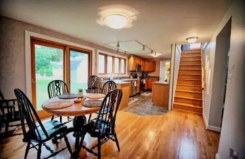 Stevensville House | ❤️Charming Coastal/Country Home w/3 Acres & Sauna!❤️