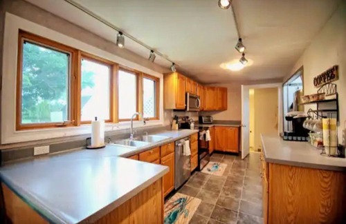 Stevensville House | ❤️Charming Coastal/Country Home w/3 Acres & Sauna!❤️