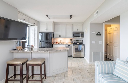 Beaufort Condo | Charming Coastal Casa on Beaufort's Battery Creek