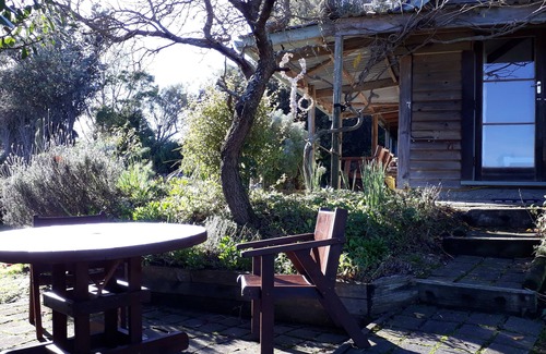 Tasman House | Charming Coastal Country Cottage, Nelson Coastal Barnstay