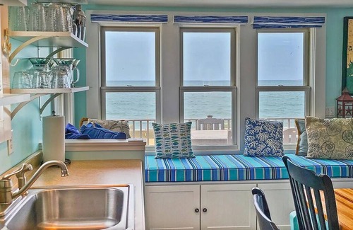 Cape Cod Condo | Charming Coastal Escape On The Beach With Bay Views