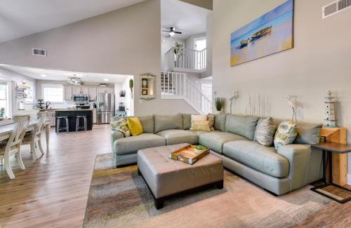 Niceville House | Charming Coastal Home 6 Mi to Choctawhatchee Bay!