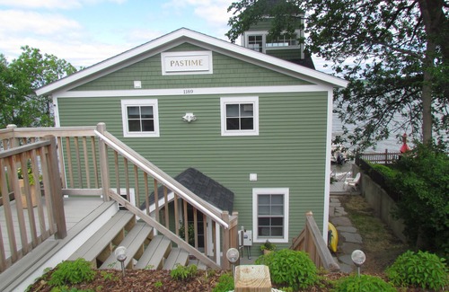Colchester House | Charming Colchester Home w/Malletts Bay Beachfront, WiFi, Gourmet Kitchen, A/C