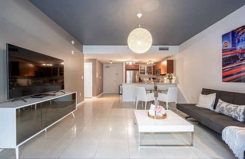 Midtown Apartment | Charming Condo 1 BR/1 BA in Wynwood/Midtown Miami