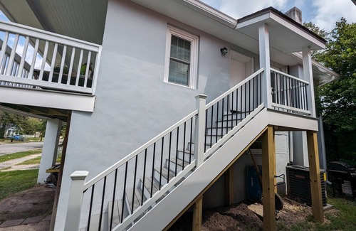 Wilmington Condo | Charming condo in the Soda Pop district of downtown Wilmington. Pet-friendly!