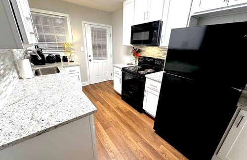 University Park Apartment | Charming Condo Near Downtown