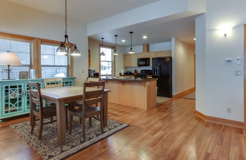 Dover Bay Condo | Charming condo with lake access & great location close to skiing & Silverwood
