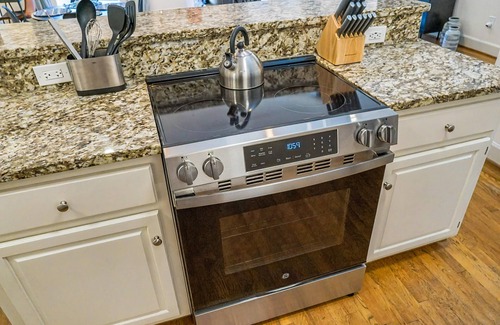 Redmont Park Condo | Charming Condo with Neighborhood Feel, Perfectly Located in Highland Park!