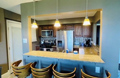Forest Grove House | Charming contemporary 2 bdrm, Bucks County Oasis on a hill with an amazing view