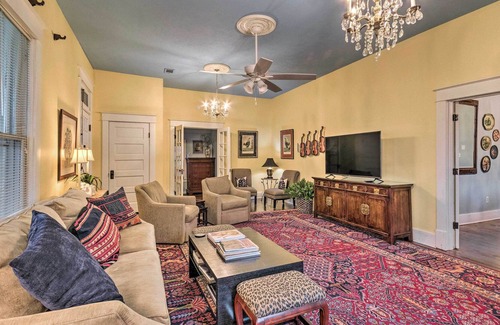 Conway Cottage | Charming Conway Home w/ Yard - Walk to Dtwn!