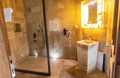 Uchisar Apartment | Charming Corner Cave Suite 103