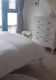 Wembley Central House | Charming & Cosy Double Room with Balcony in Wembley - Walking Distance to Wembley Stadium!