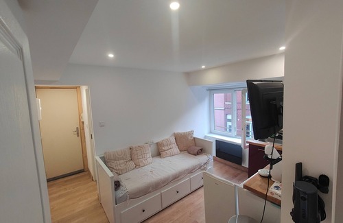 Tourcoing Apartment | Charming, cosy, fully-equipped T2