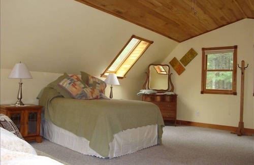 Fairview Cottage | Charming Cottage-Beautiful Views-Private Pond-~NC~ Mountains!