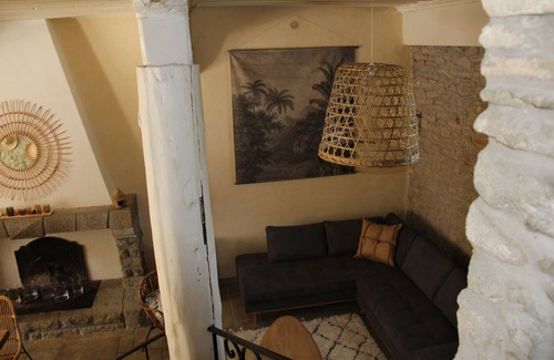 Pezens House | Charming cottage for 15 people, heated swimming pool, near Carcassonne.