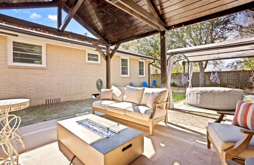 Bay St Louis Apartment | Charming Cottage! Great for Couples. No cleaning Fee :)