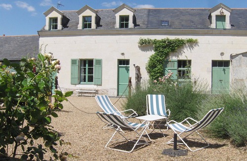Saint-Lambert-des-Levees House | Charming cottage in 19th century property in the middle of a wooded park in Saumur