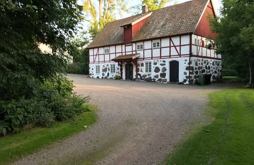 Angelholm House | Charming cottage in stunning setting