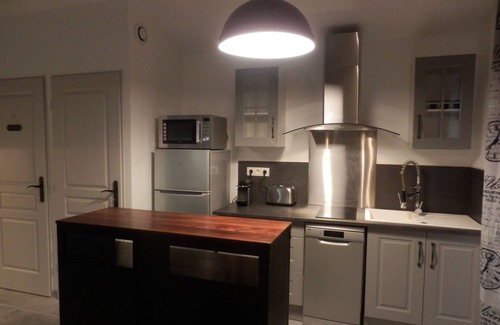 Lambesc Apartment | Charming cottage LE CITY