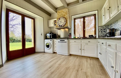 Montignac House | Charming cottage "Les Pierres de Tiphaine" in Montignac-Lascaux