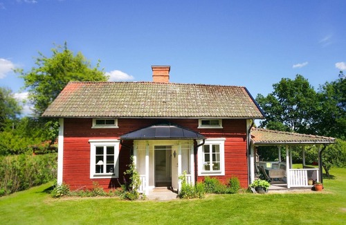 Hedesunda House | Charming cottage not far from the banks of the Dalälven