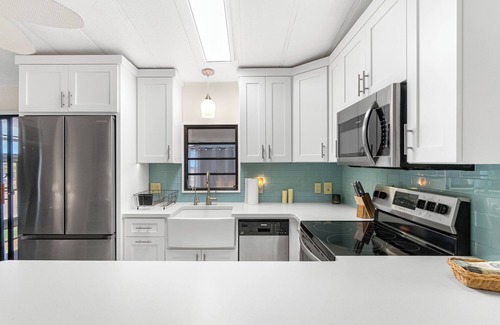 Braden River House | Charming Cottage on the Corner, fitness center, in Sun Outdoors, Sarasota