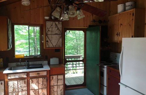 Rideau Lakes Cottage | Charming cottage on Upper Rideau Lake near Westport, ON