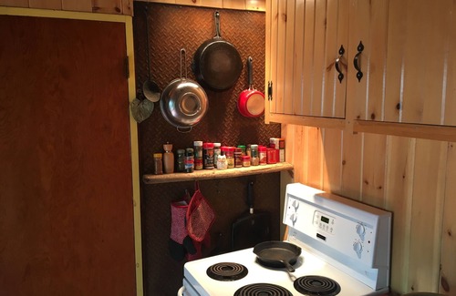 Rideau Lakes Cottage | Charming cottage on Upper Rideau Lake near Westport, ON