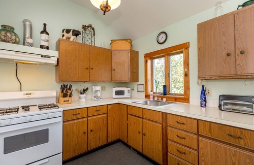 Five Islands House | Charming cottage overlooking picturesque Five Islands Harbor