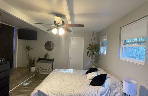 Point Loma Heights Cottage | Charming Cottage-Style Apartment in the Heart of Ocean Beach