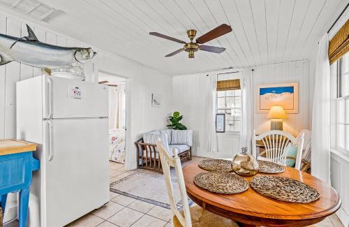 Atlantic Beach House | Charming Cottage