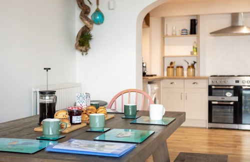 Brixham Cottage | Charming cottage with panoramic views of the bay
