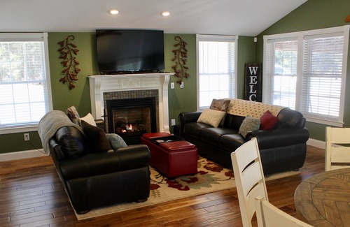 Otis Cottage | Charming Cottage with close view of Otis Reservoir