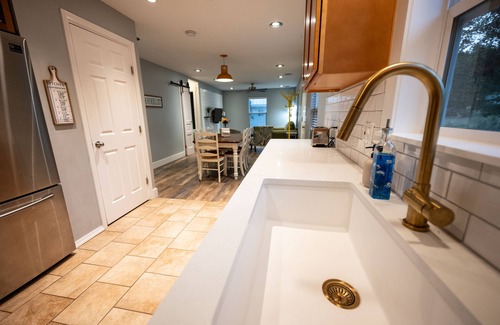 Fall City House | Charming Country House in Fall City, Hikers and Bikers Paradise. Pet friendly!