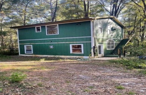 Newberry House | Charming country house 2 of 2 in serene Newberry& Gainesville Border