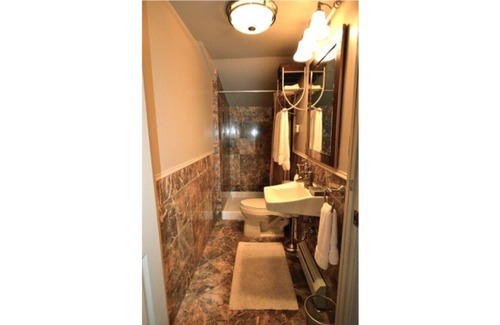 Sutherlin Apartment | Charming country Loft suite near VIR and Hyco Lake