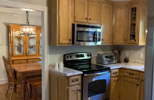 Lawrenceburg House | Charming & cozy 2-bedroom cottage in historic Lawrenceburg just 1 mile to town!