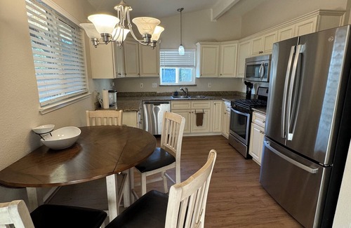 Merced House | Charming cozy 3-bedroom 2-bath house