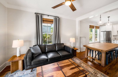 Historic Downtown Apalachicola Apartment | Charming & Cozy King Room, Newly Renovated, Centrally Located in Apalach