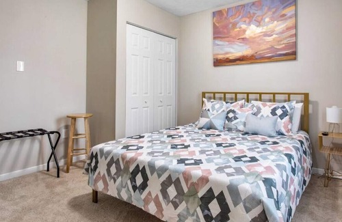 Highland Springs House | Charming & Cozy Retreat: Your Perfect RVA Getaway