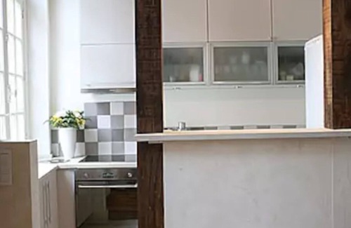 Quartier Sainte-Avoye Apartment | Charming cozy triplex in trendy Marais