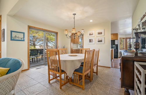 Cayucos House | Charming Creekside Home! Two Blocks from the Beach! 5 Full Bedrooms- Sleeps 12