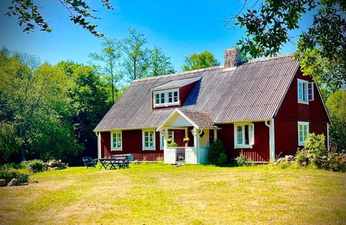 Ljungbyhed House | Charming croft in beautiful natural area
