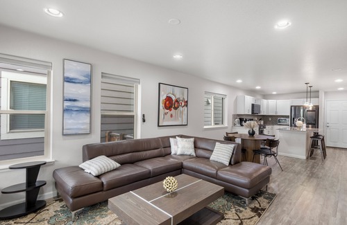 Northfield House | CHARMING DENVER CENTRAL PARK SINGLE FAMILY HOME