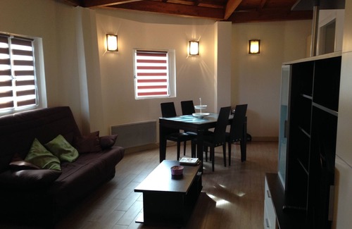 Falicon House | charming detached house, residential area, T3, terrace, garden